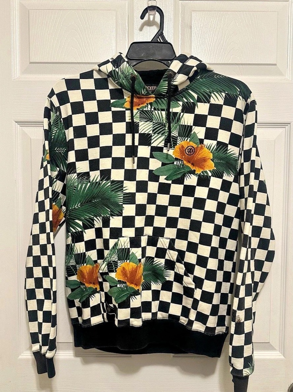 10.DEEP Checkered Floral Hoodie in Black & White Size Medium